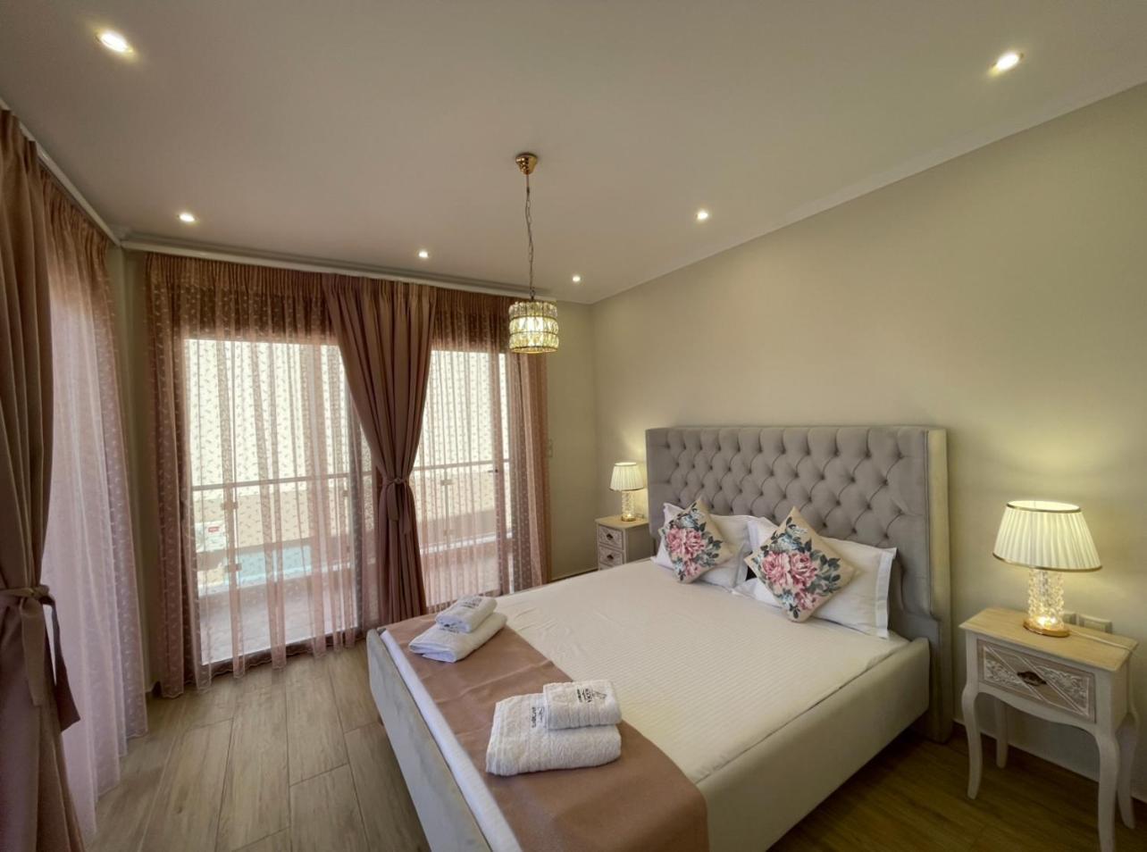 Agora Luxury Villa I Loutráki Extérieur photo